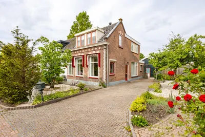 Kerkweg 68, 3371AG, Hardinxveld-giessendam, Zuid-Holland