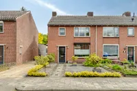 Deken Oomenstraat 7, Dongen
