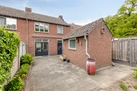 Deken Oomenstraat 7, Dongen