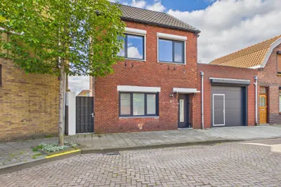 Walstraat 1, 4551ES, Sas Van Gent, Zeeland