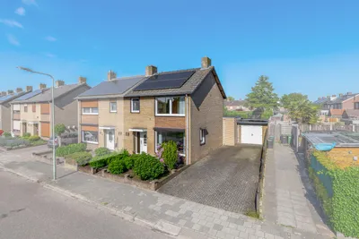 Beukelstraat 23, 5953LJ, Reuver, Limburg