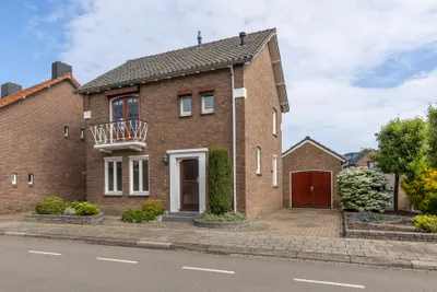 Raadhuisstraat 47, 6127BK, Grevenbicht, Limburg