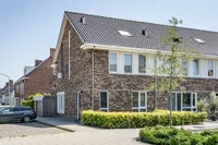 Annie M.G. Schmidthof 2, Zaltbommel
