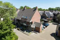 Sering 98, Hellevoetsluis