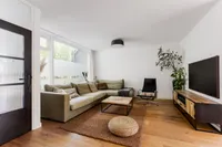 Tiranaplantsoen 10, Haarlem