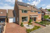 Grutto 8, Sommelsdijk