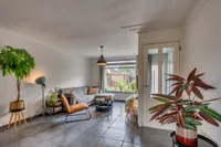 Lepelaarstraat 17, Velden
