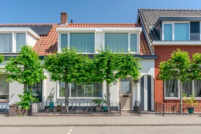 Burgemeester van Loonstraat 10, 4651CD, Steenbergen, Noord-Brabant