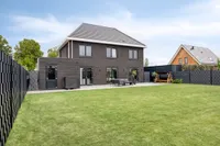 Korstiaen Bestebroerlaan 46, Tholen