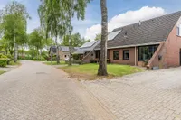 Polakkers 9, Buinen