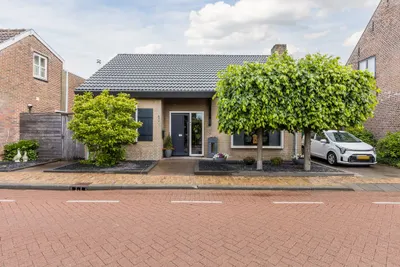 Spoorstraat 27, 4927AW, Hooge Zwaluwe, Noord-Brabant