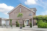 Vrouwe Van Loonstraat 19, Maasdijk