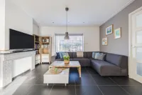 Prins Bernhardstraat 3, Ooltgensplaat