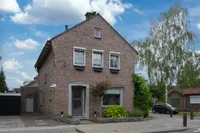 Beekhoverstraat 26, Geleen