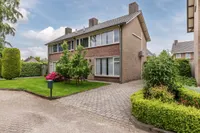 Burgemeester Magneestraat 12, Luyksgestel