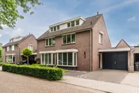 Distel 6, Luyksgestel