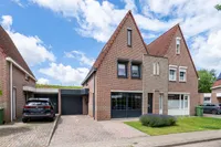 Mies van der Rohestraat 28, Landgraaf
