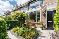 Emmalaan 30, Woubrugge