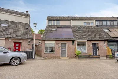 E.H. Begemannstraat 9, 5707ZK, Helmond, Noord-Brabant
