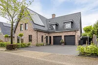 Hortensialaan 8, Halsteren