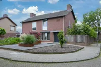 Bettinumstraat 48, Buchten