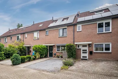 Van Roekelweg 22, 7335HD, Apeldoorn, Gelderland