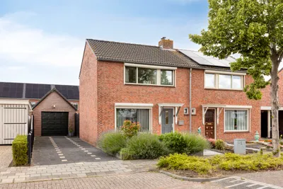 Bachstraat 16, 4661CE, Halsteren, Noord-Brabant
