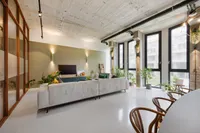 Surinamepad 128, Haarlem