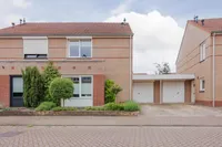 Van Sonsveldstraat 19, Horst