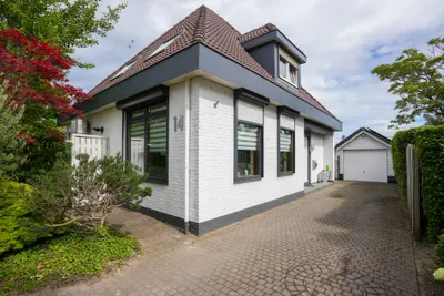 Sluisweg 14, 6121JR, Born, Limburg
