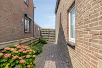 Burgemeester Vermetstraat 9, Lewedorp