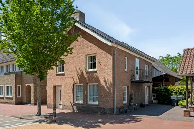 Kerkstraat 11, 6121LA, Born, Limburg