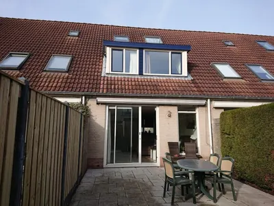 Kasteellaan , 3233VS, Oostvoorne, Zuid-Holland