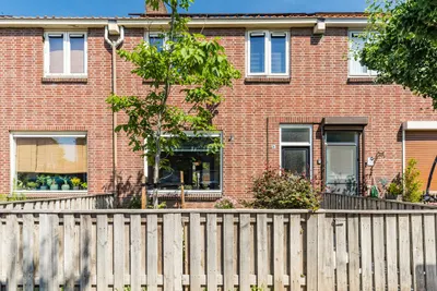 Burgemeester Ploegmakerslaan 61, 5345VJ, Oss, Noord-Brabant