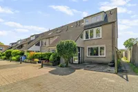 Aronskelkweg 27, Wassenaar