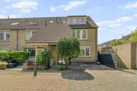 Aronskelkweg 27, Wassenaar