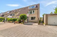 Aronskelkweg 27, Wassenaar