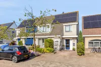 Kloosterturf 4, Steenbergen