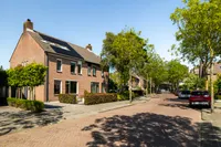 Haarbeemd 57, Bavel