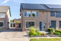 Anna van Burenstraat 9, Buren