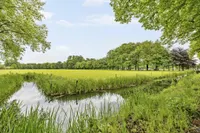 Zuidereinde 102, 's-Graveland