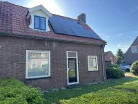 Burg. Woutersstraat 10, Beneden-Leeuwen