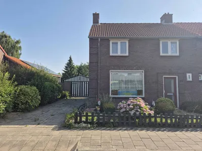 Burg.Janssensstraat 32, 4681AX, Nieuw-Vossemeer, Noord-Brabant