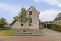 Jan van Tourainestraat 25, 's-heer Hendrikskinderen