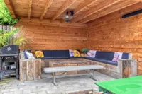 den Brier 201, Uden