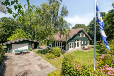 Eikenlaan 56, 4356HG, Oostkapelle, Zeeland
