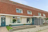 Bloemenlaan 71, Sint-maartensdijk