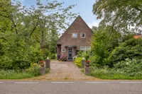 Julianalaan 24, 's Gravenmoer