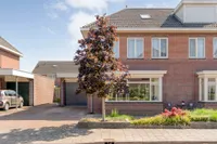 De Vloedgraven 25, Den Ham
