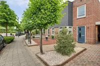 Voorerf 16, Tholen